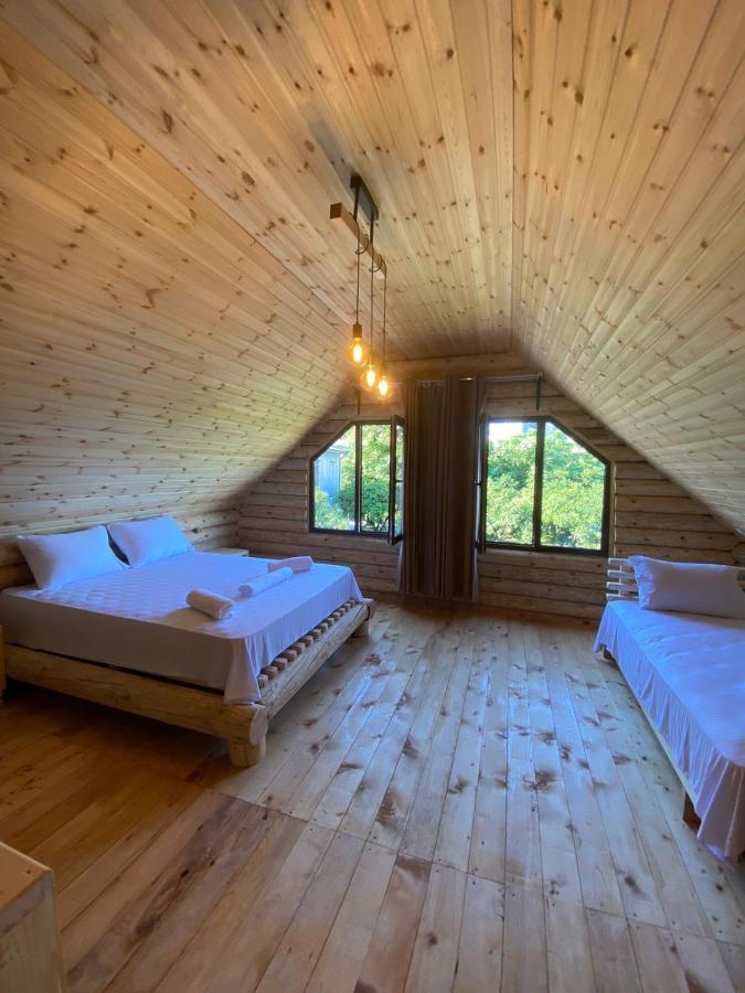 Guest House On Angisa Батуми Екстериор снимка